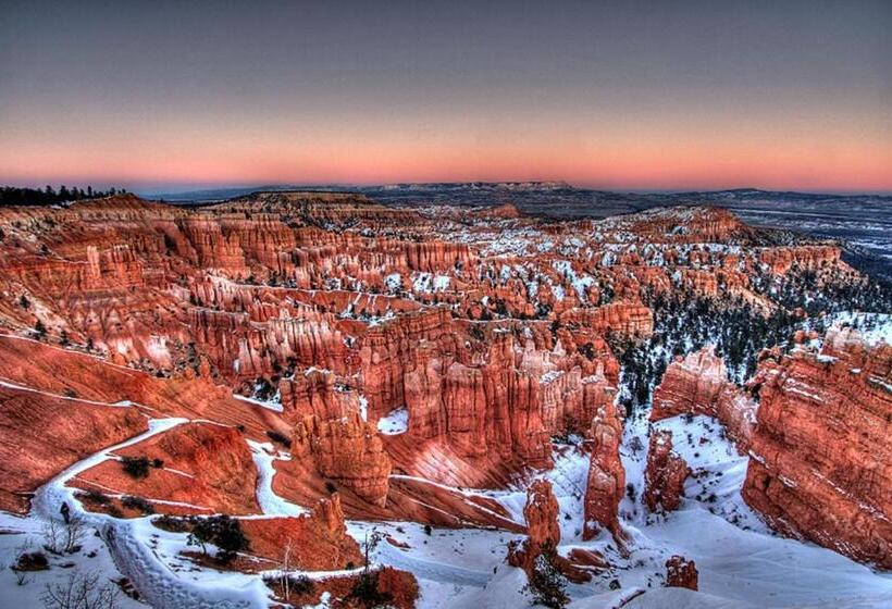 هتل Holiday Inn Express & Suites Kanab, An Ihg