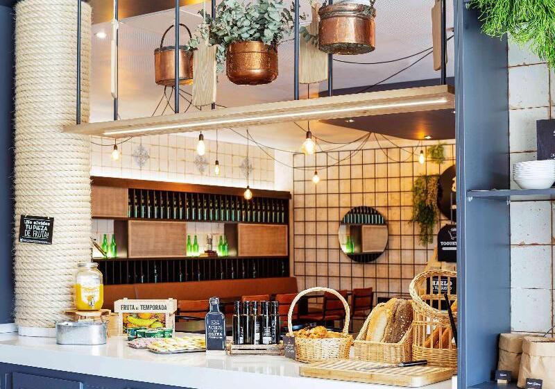 Отель Ibis Budget Oviedo