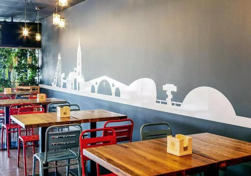 酒店 Ibis Budget Oviedo