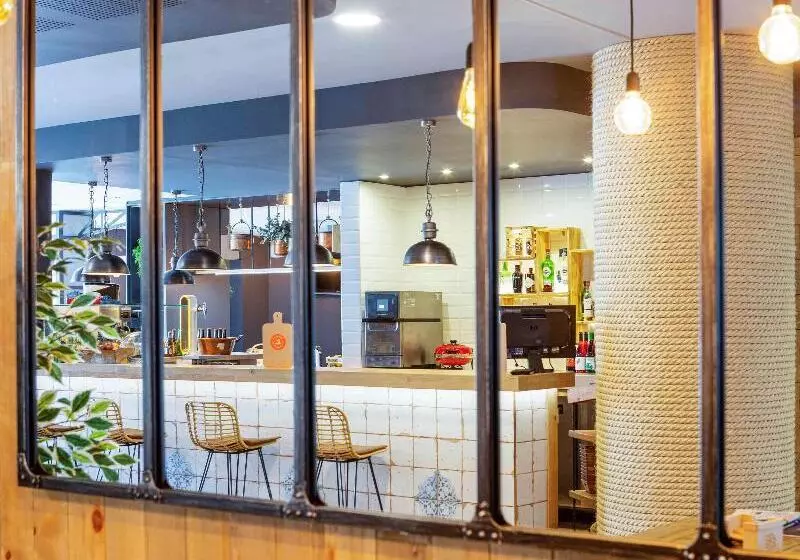 酒店 Ibis Budget Oviedo