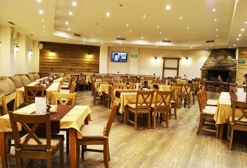 ホテル Orpheus Casino And Spa