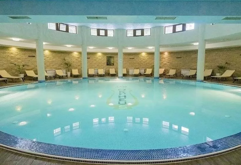 ホテル Orpheus Casino And Spa