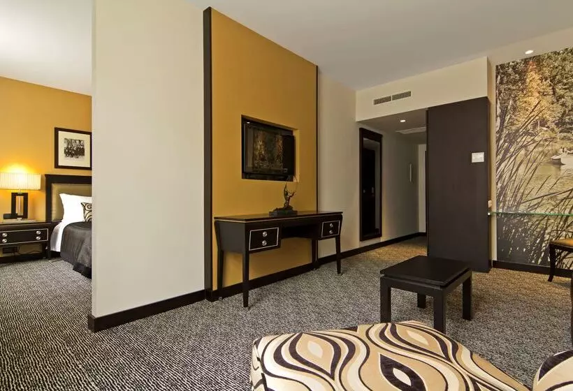 Hotel Sana Silver Coast