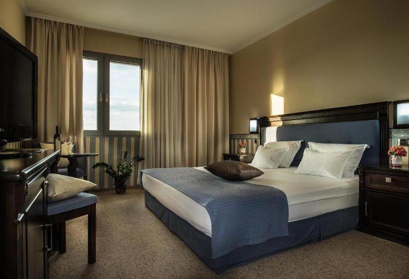 בית מלון כפרי Sani