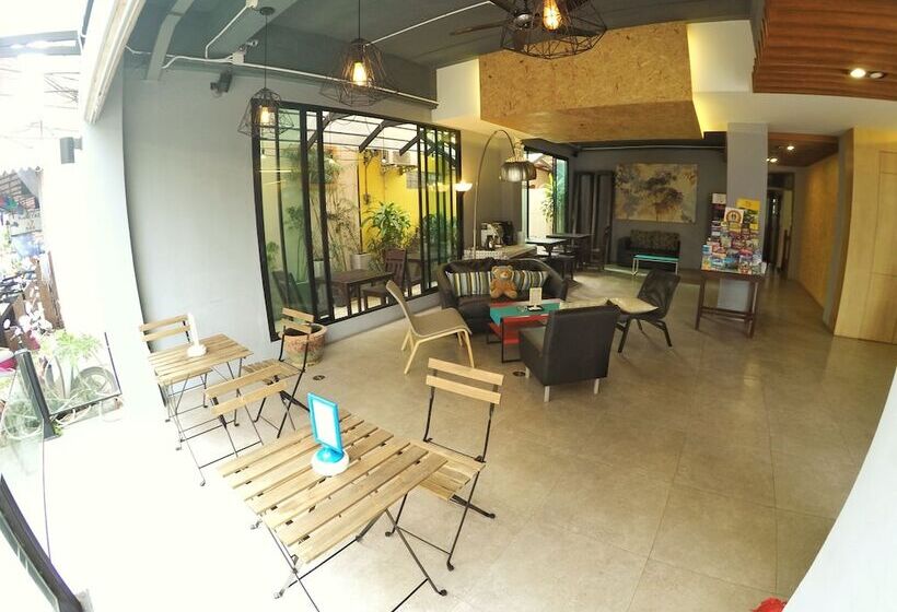 Sea Front Home Hotel   Patong Beach