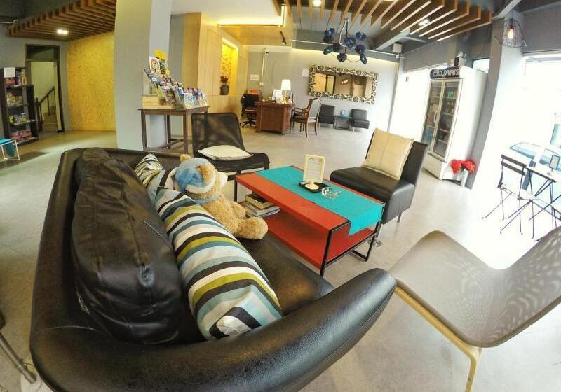 Sea Front Home Hotel   Patong Beach