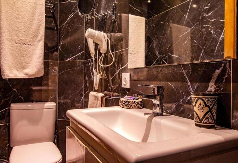 رياض Hôtel Mechouar Plaza