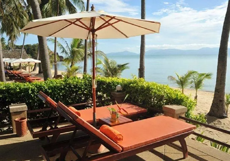 Tongson Bay Villas