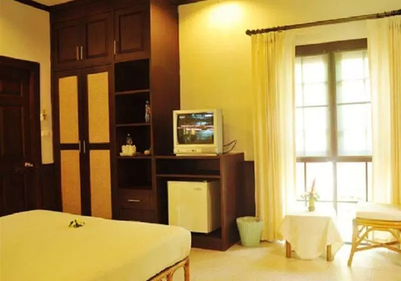 Tongson Bay Villas