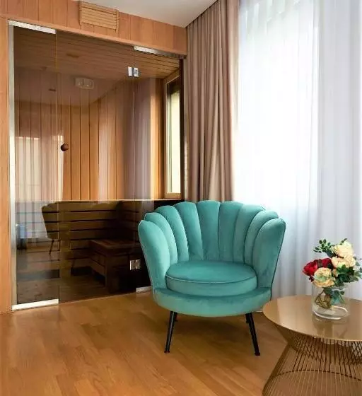 Hotel Glory