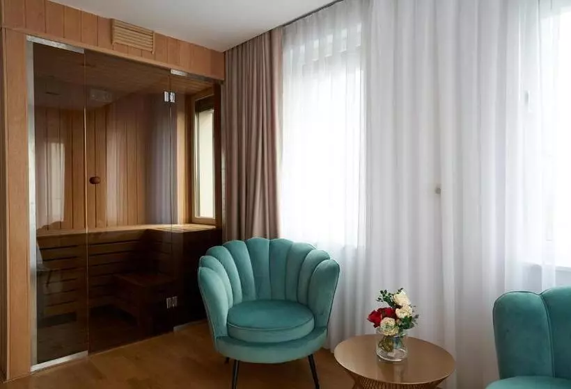 Hotel Glory