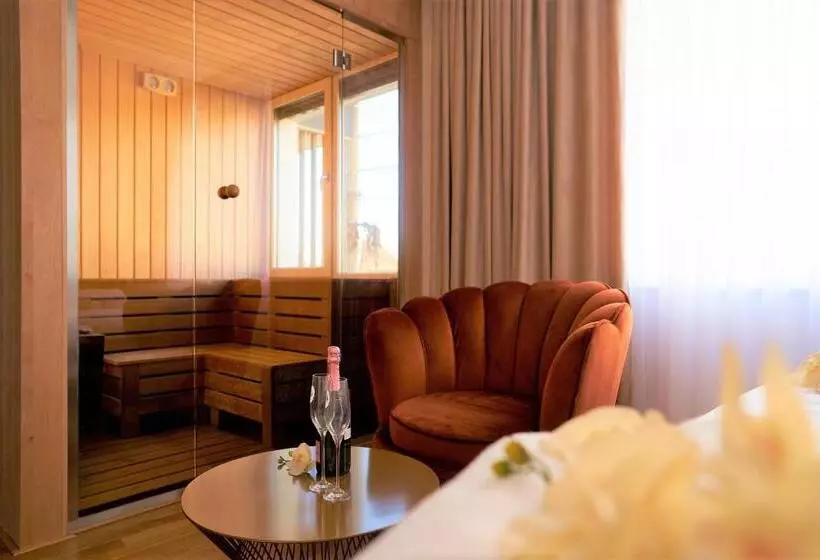 Hotel Glory