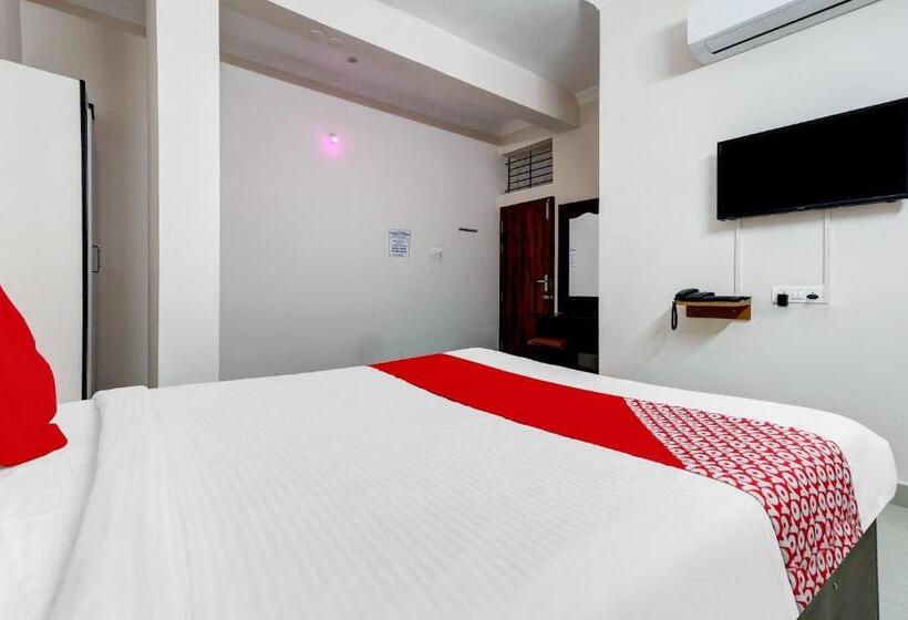 Hotel Oyo 82409 Madurai Meenatchi Tower