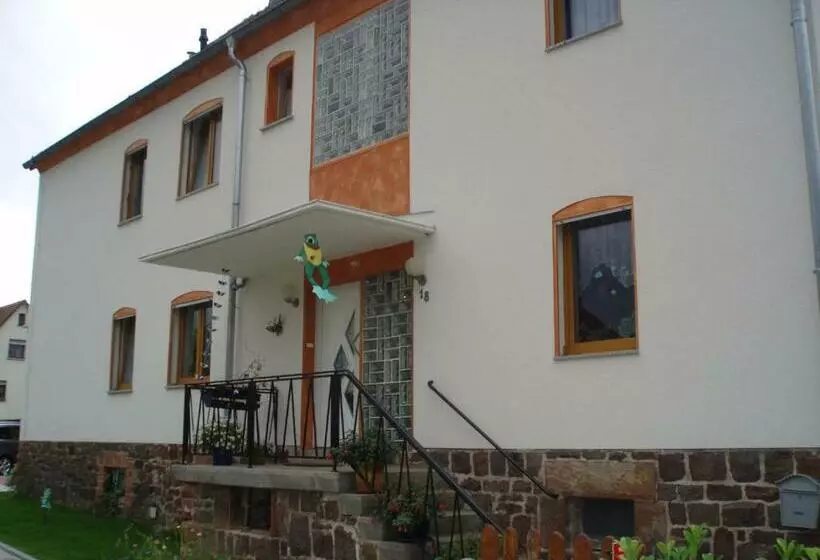 ペンション Tiny Apartment In Gemuenden An Der Wohra