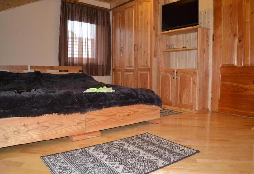 Schronisko у гуцула