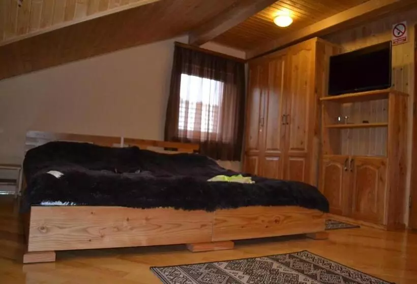 Retkeilymaja у гуцула