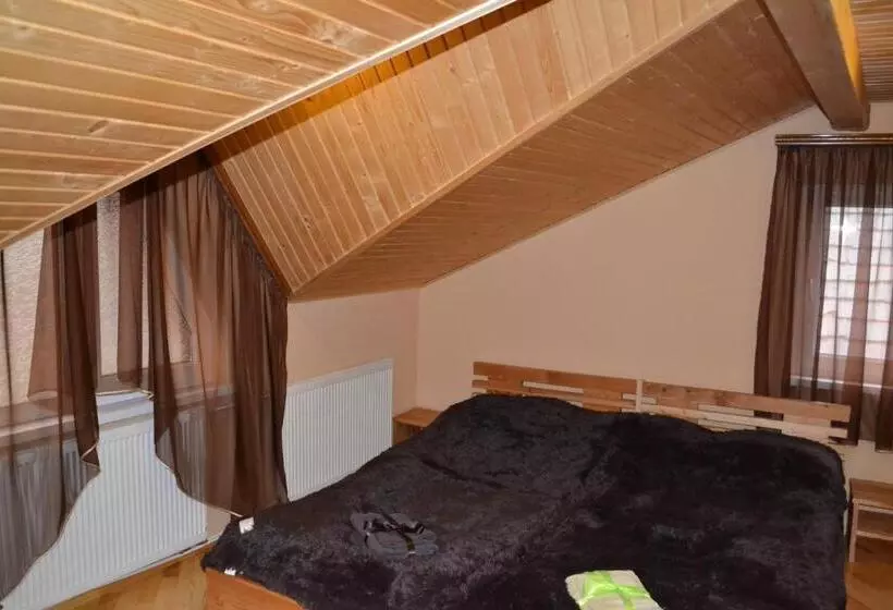 Retkeilymaja у гуцула