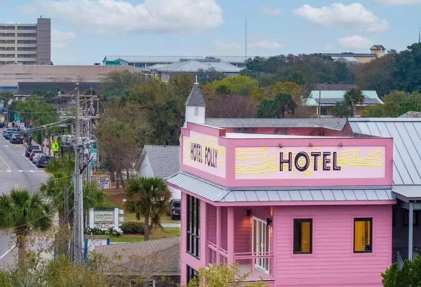 Hotelli Folly With Marsh And Sunset Views