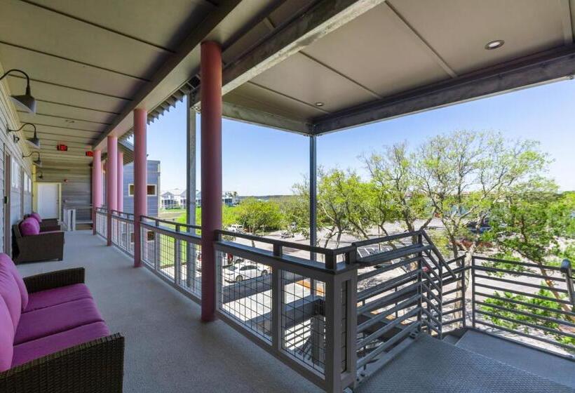 호텔 Folly With Marsh And Sunset Views