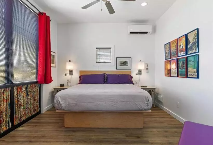 Hotelli Folly With Marsh And Sunset Views