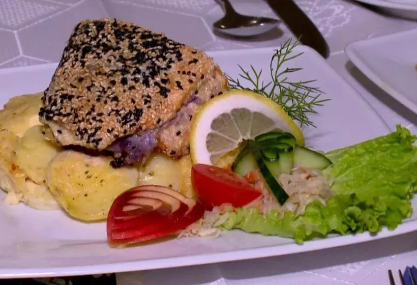 ホテル Imperial Gyogyszallo Es Gyogyfurdo