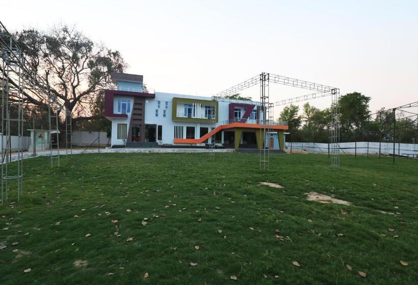 호텔 Oyo 30897 Shri Shyam Lawn & Resort