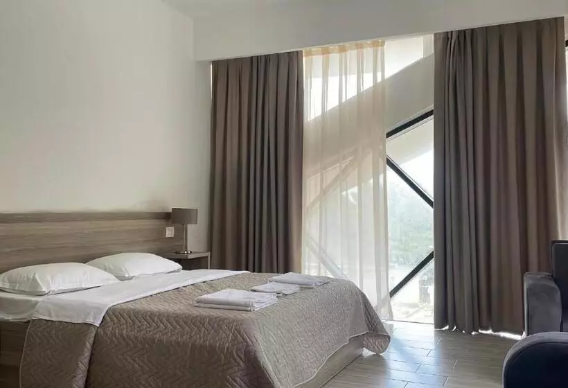 هتل Prince Adriatic Resort