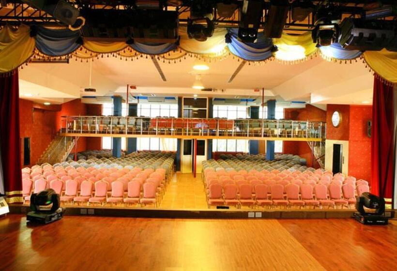 Hotel Regant Lake Palace