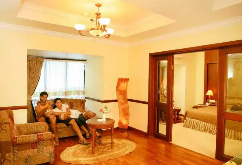 ホテル Regant Lake Palace