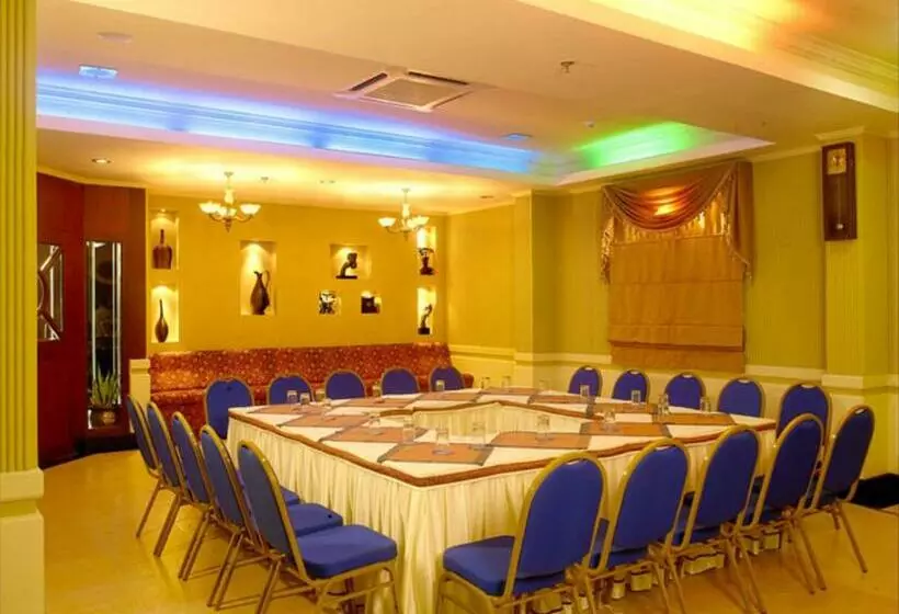 ホテル Regant Lake Palace