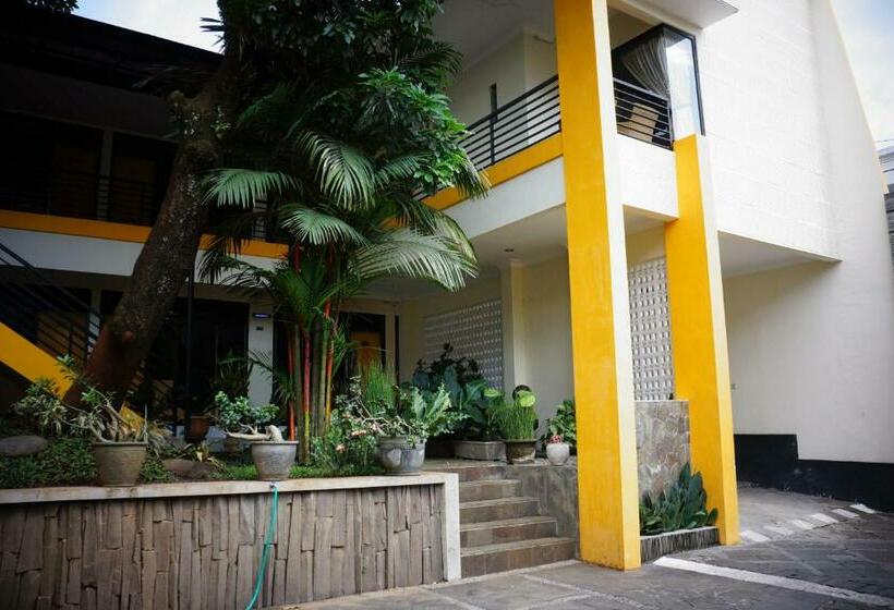 Hotel Seven Dream Syariah