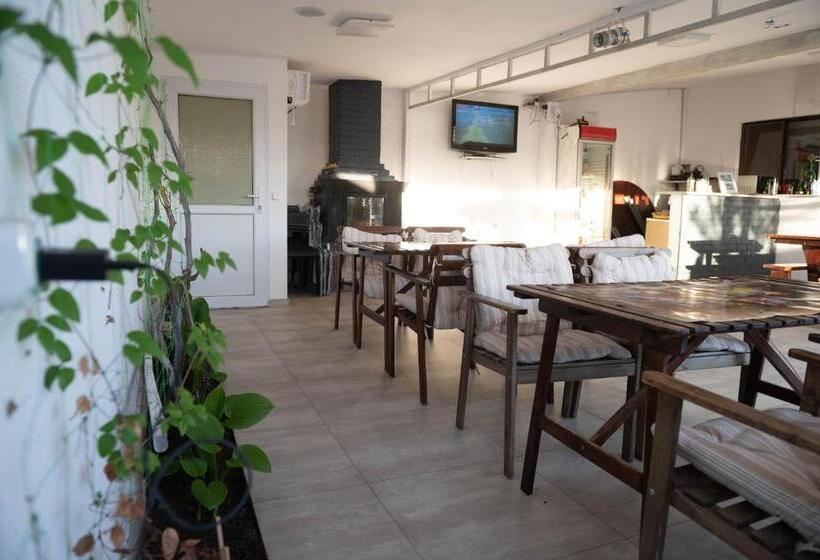 پانسیون Casa Dumitrescu