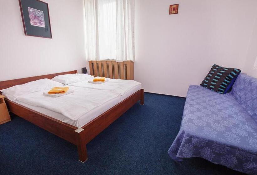 بنسيون Penzión Centrál