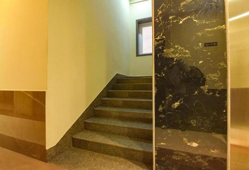 Fabhotel Clive Regency Lovelock   Nr Kolkata Airport