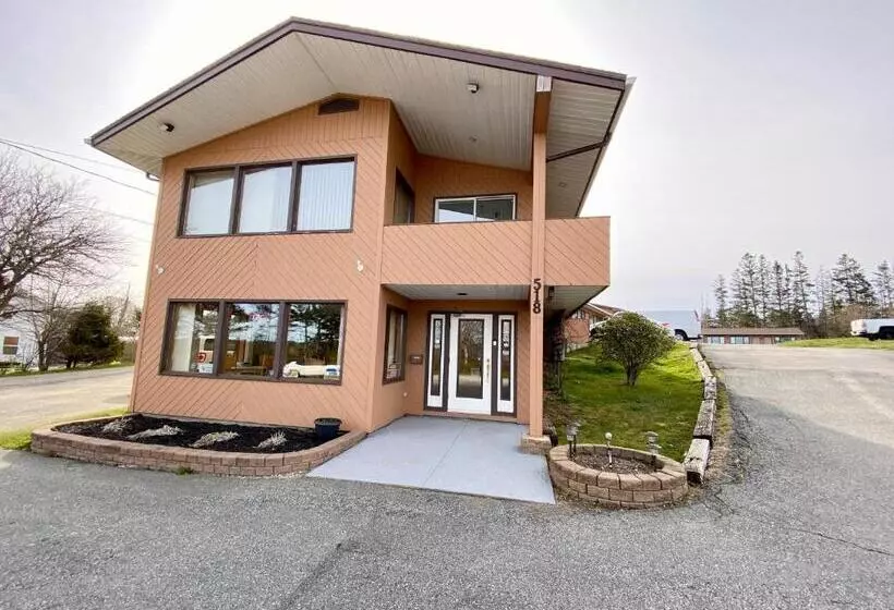 モーテル New Age Inn   Voyageur