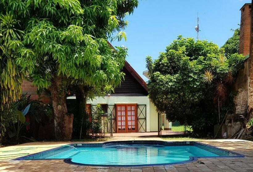 Casa Folks Iguazu B&b