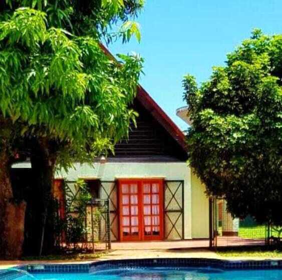 Casa Folks Iguazu B&b