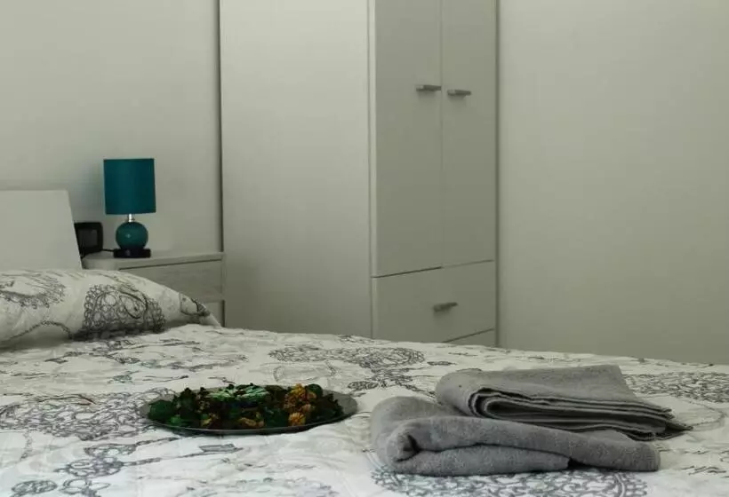 تختخواب و صبحانه Il Barocco