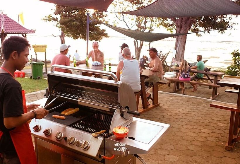 فندق G-land Joyos Surf Camp