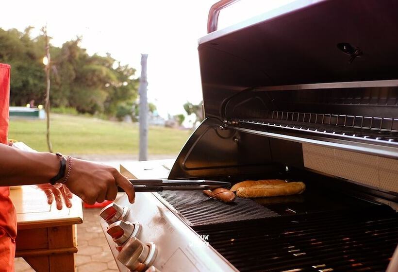 فندق G-land Joyos Surf Camp