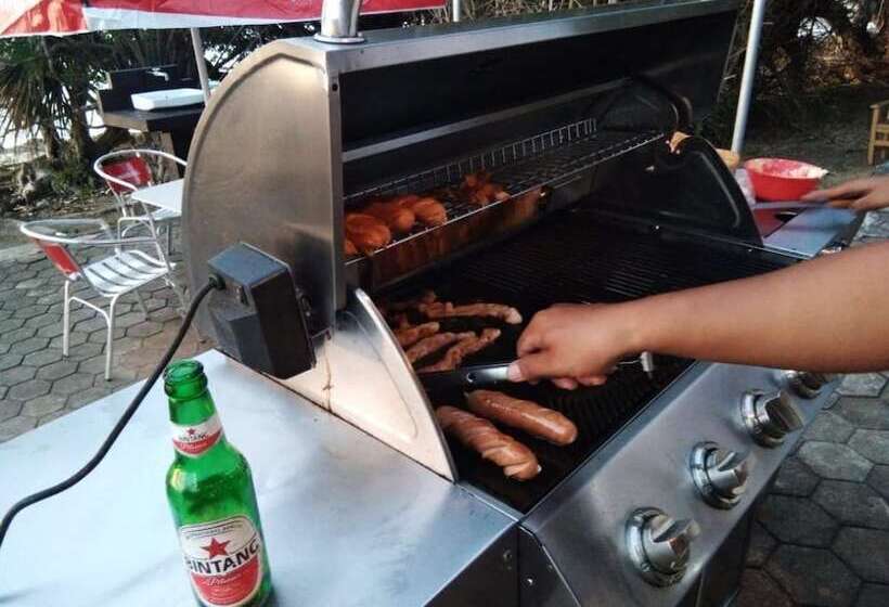 فندق G-land Joyos Surf Camp