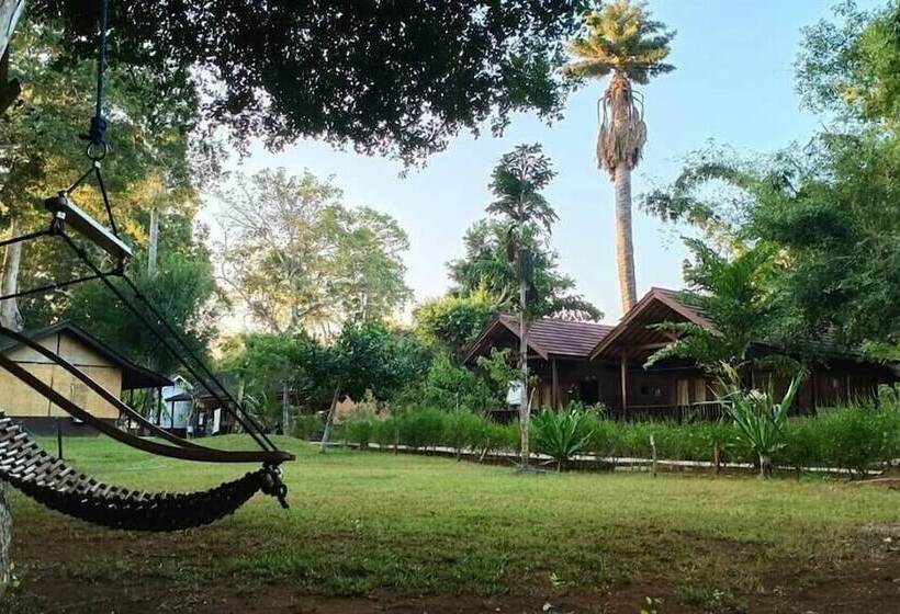 فندق G-land Joyos Surf Camp