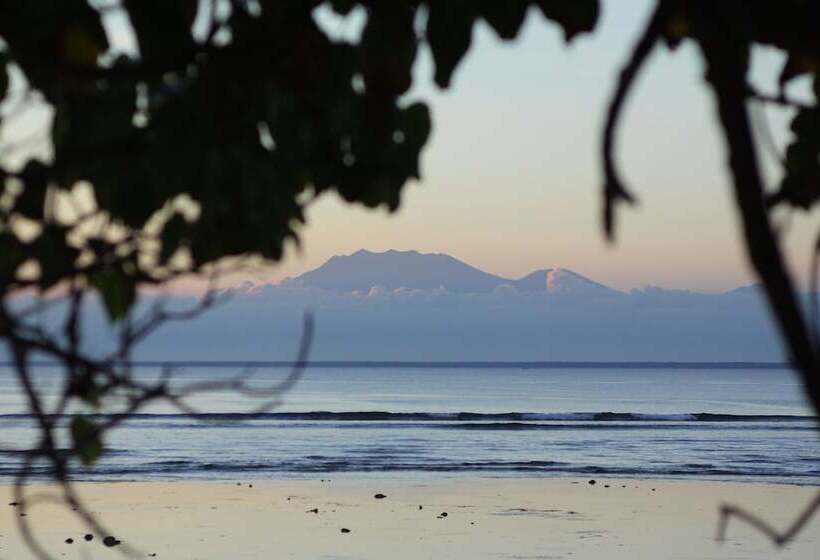 فندق G-land Joyos Surf Camp