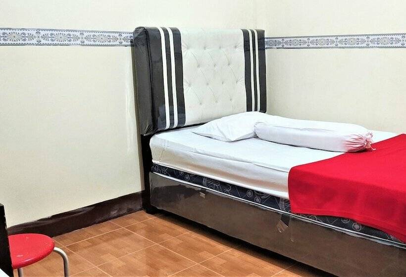 Отель Katawa Guest House Syariah