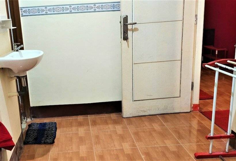 Отель Katawa Guest House Syariah