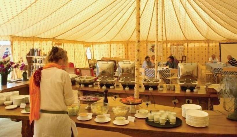 בית מלון כפרי Kumbh Sukrit Camp