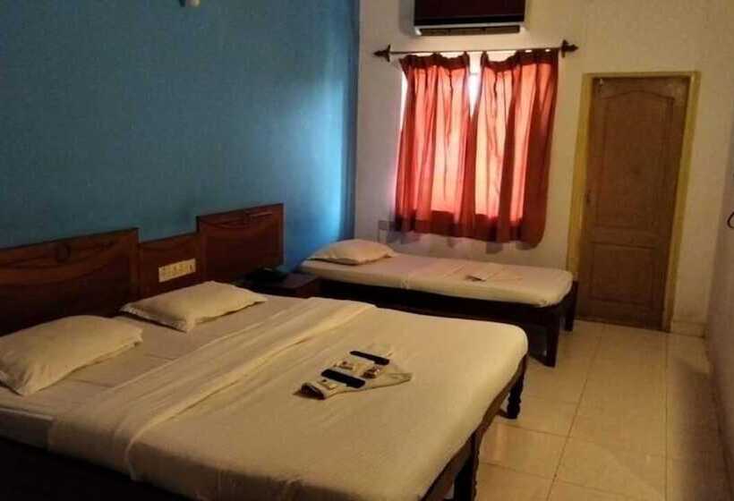 בית מלון כפרי Mayura Novacity Goa