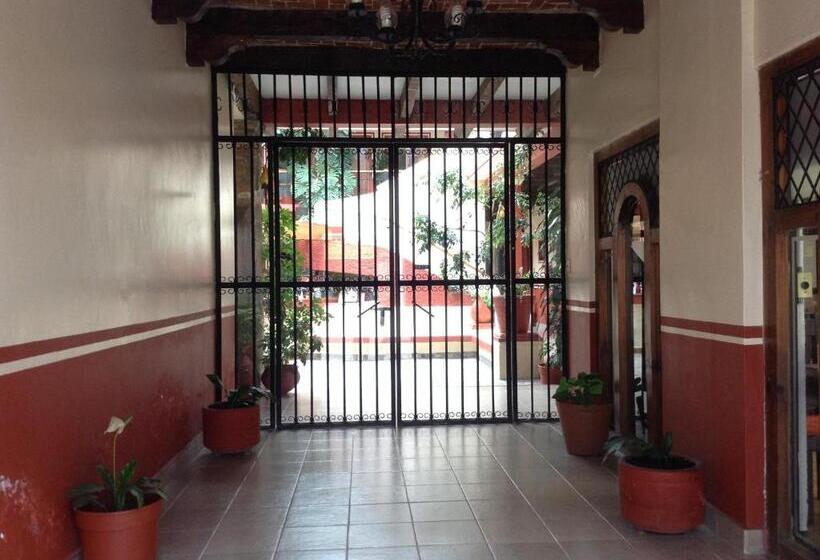 فندق Real Del Valle