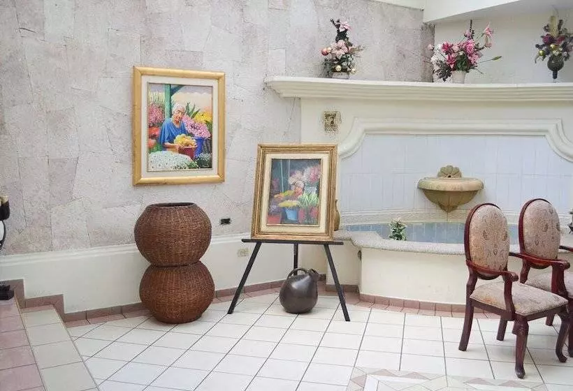 هتل Suites La Aurora