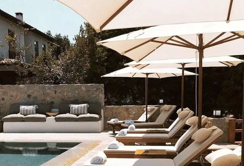 Hotelli The River House